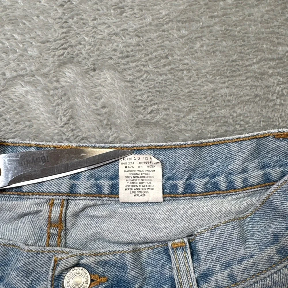 Levis stains front